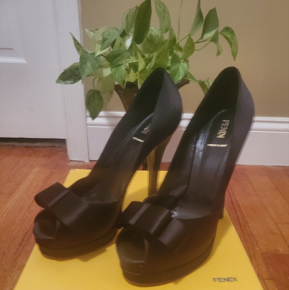 Fendi Black Satin Deco Bow Open Peep Toe Platform Pumps Size 40